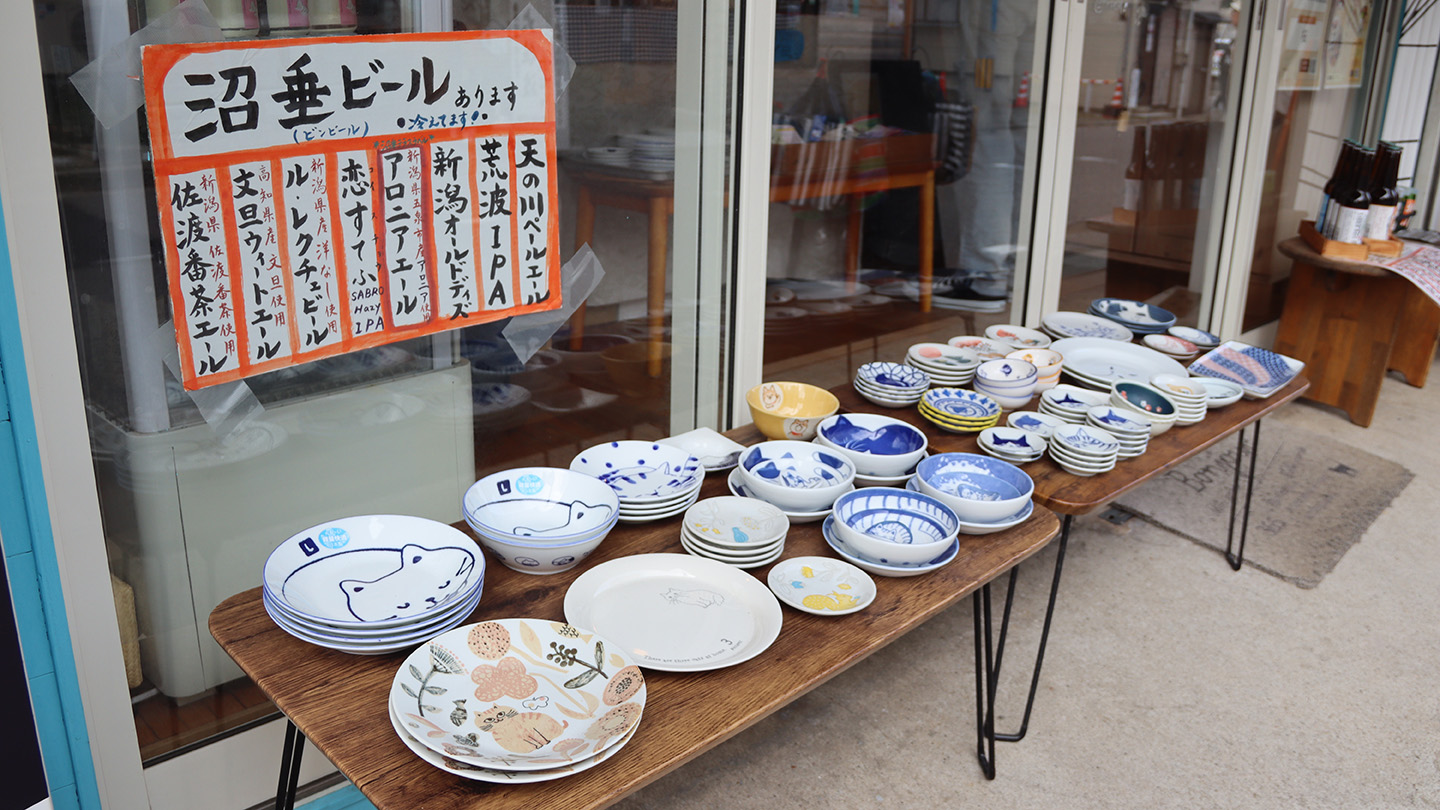高岡さんが営むひとつぼし雑貨店