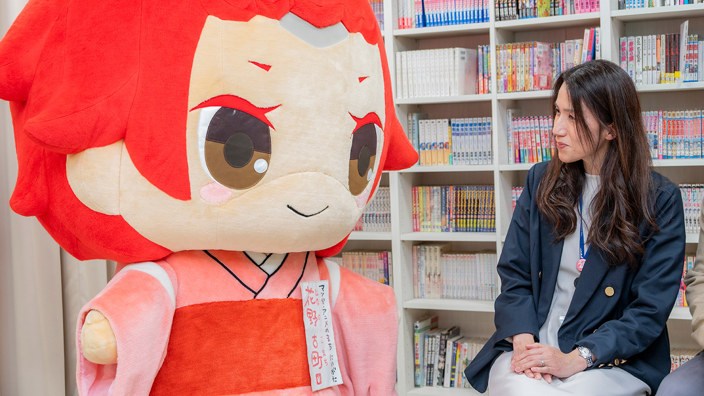 「マンガ・アニメのまち にいがた」サポートキャラクター・花野 古町と新潟市 川村さん