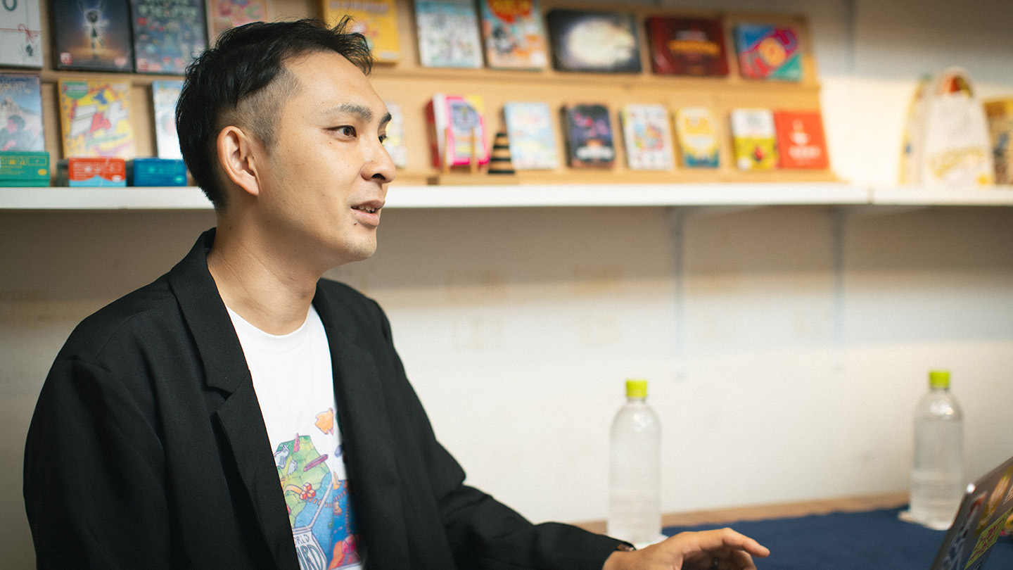 安藤哲也さん