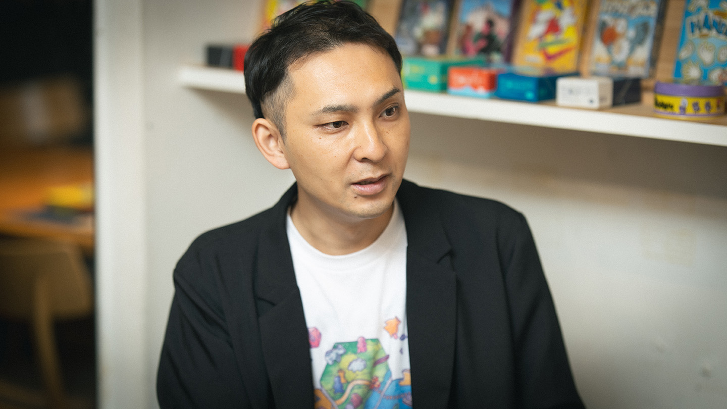 安藤哲也さん
