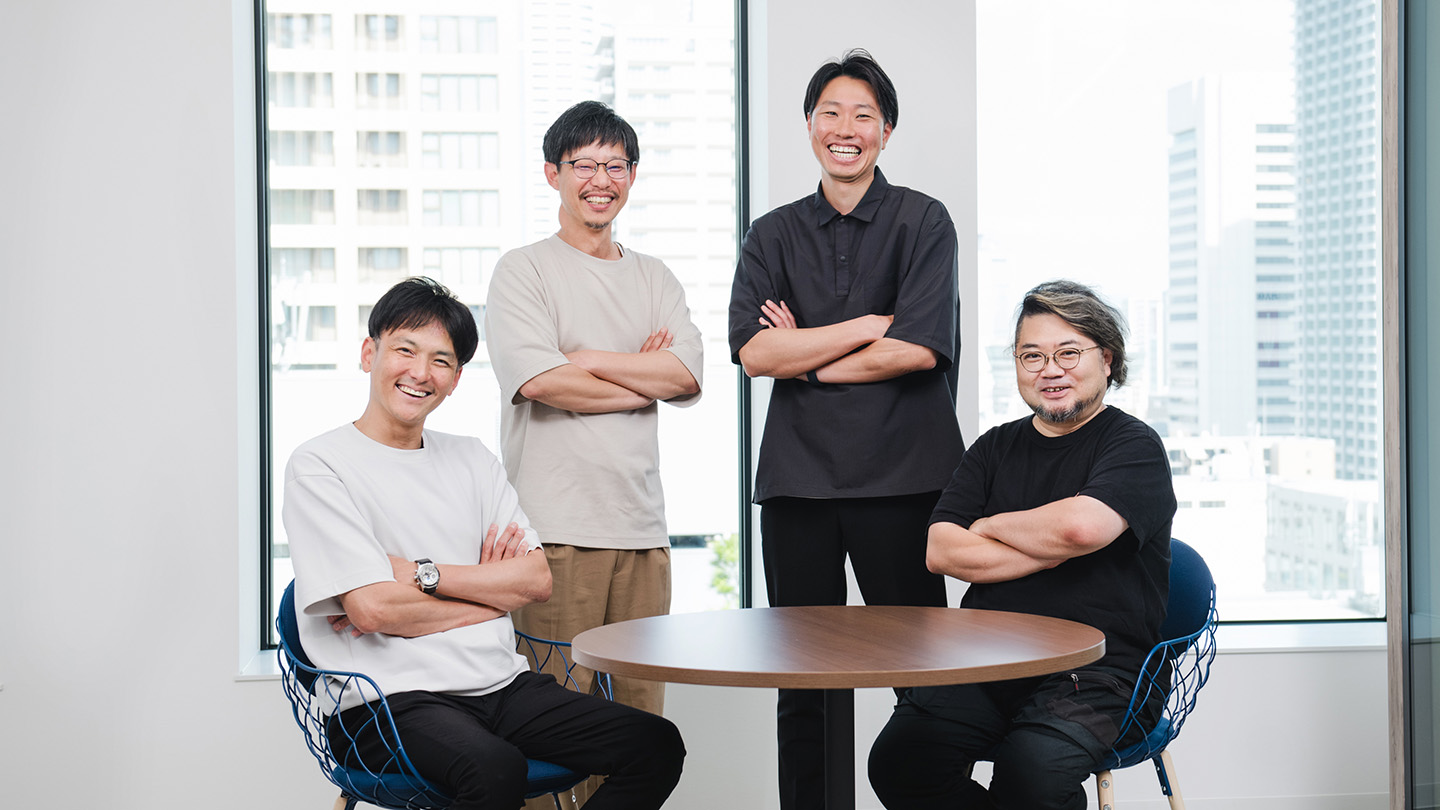 MBSの市川充史さん、MBSの田中聖二さん、NTTの佐藤優さん、NTTスマートコネクトの津曲俊之さん