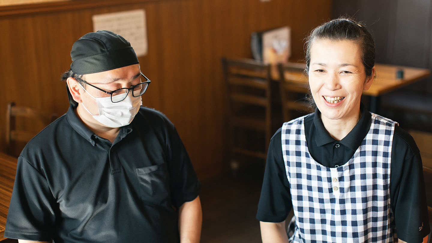 COCORO CAFÉのオーナー、中村有吾さん・正枝さんご夫妻