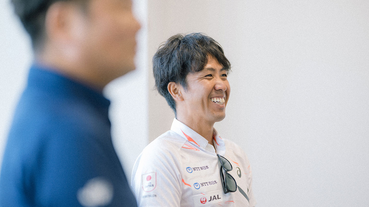 笑顔で館山の魅力を語る細田雄一さん