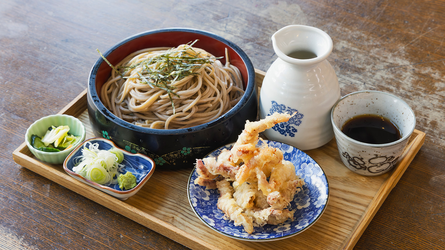 げそ天とざるそばのセット