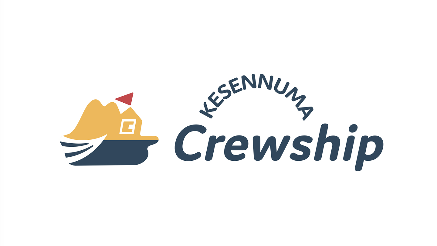 船をモチーフにデザインされた「KESENNUMA Crewship」のロゴマーク