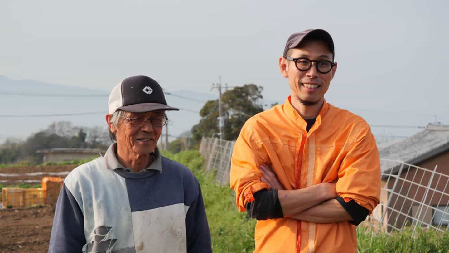 笑顔の岩崎さんと奥津さん