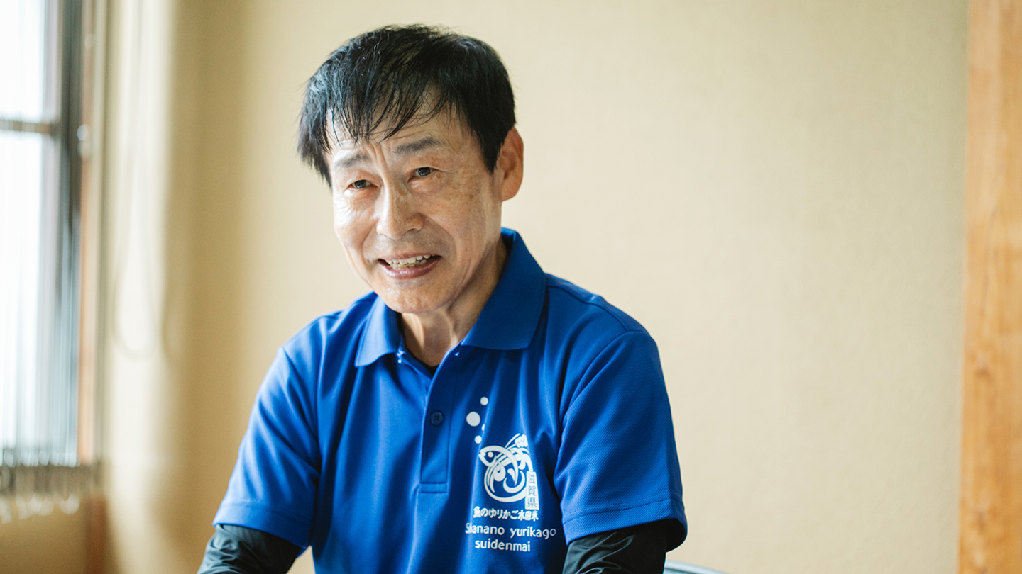 和室で話している辻本さん