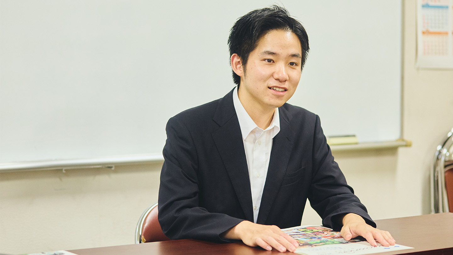 お話する川久保さん